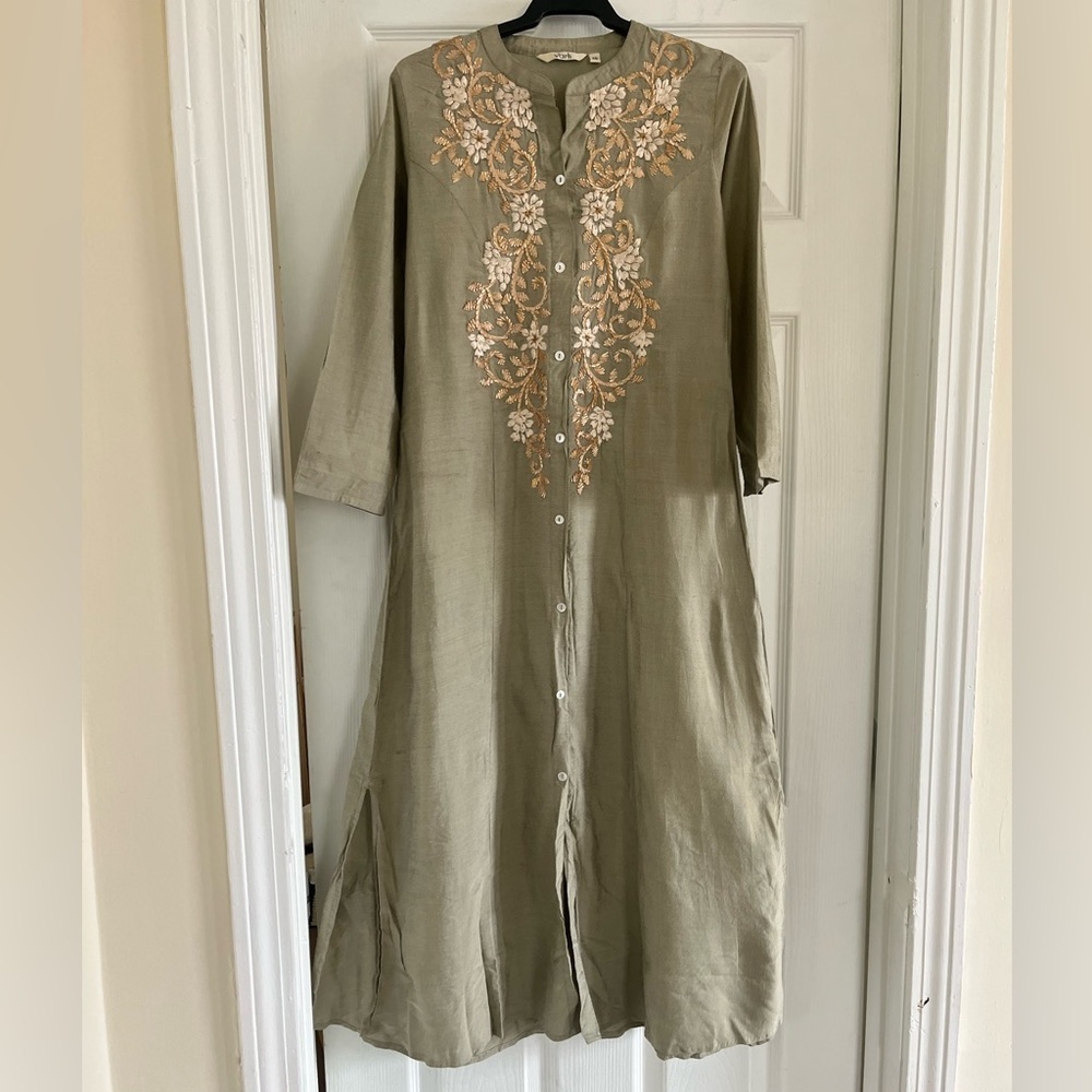 Vark Embroidered boho casual feminine modest dress in Green and Gold XS